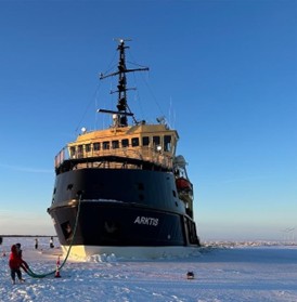 Krstarenje ledolomcem