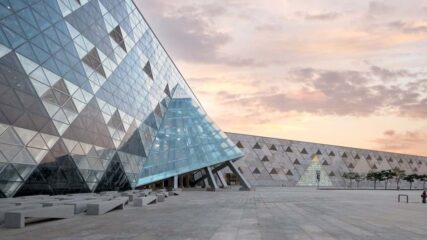 Kairo i novi Veliki egipatski muzej u Gizi (GEM)