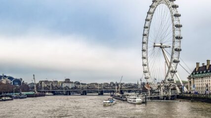 London, direktan let iz Splita